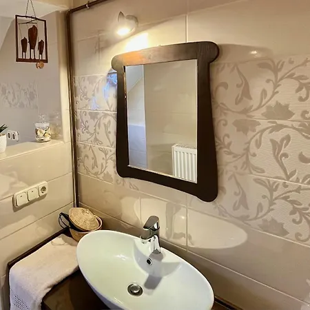 Borbaratok Vendeghaz Guest house