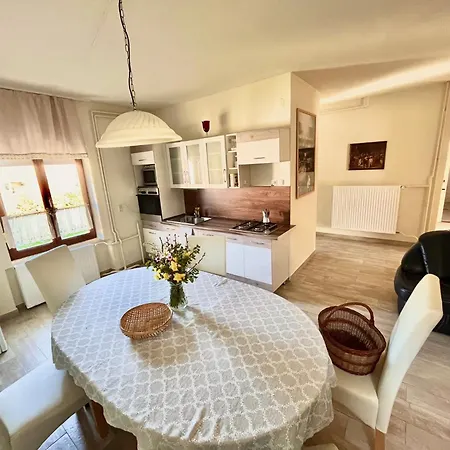 Guest house Borbaratok Vendeghaz 3*