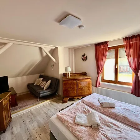 Borbaratok Vendeghaz Guest house Villany
