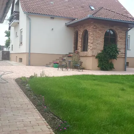 Gasthof Borbaratok Vendeghaz Villány